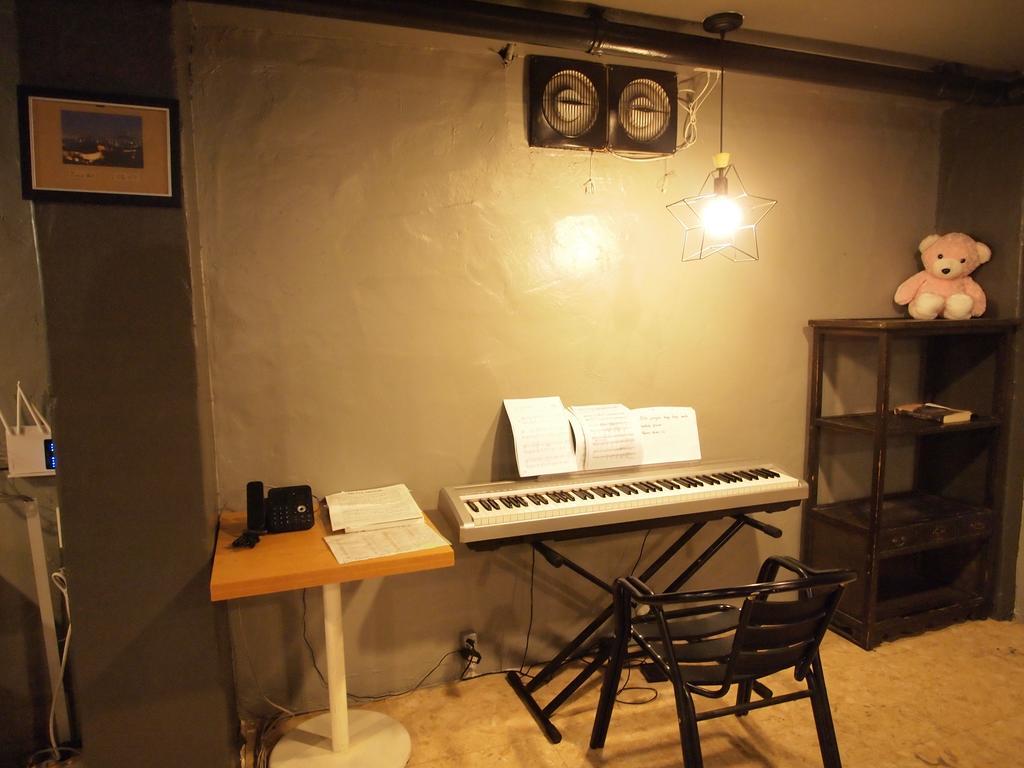 Shinchon Hostel 首爾 外观 照片