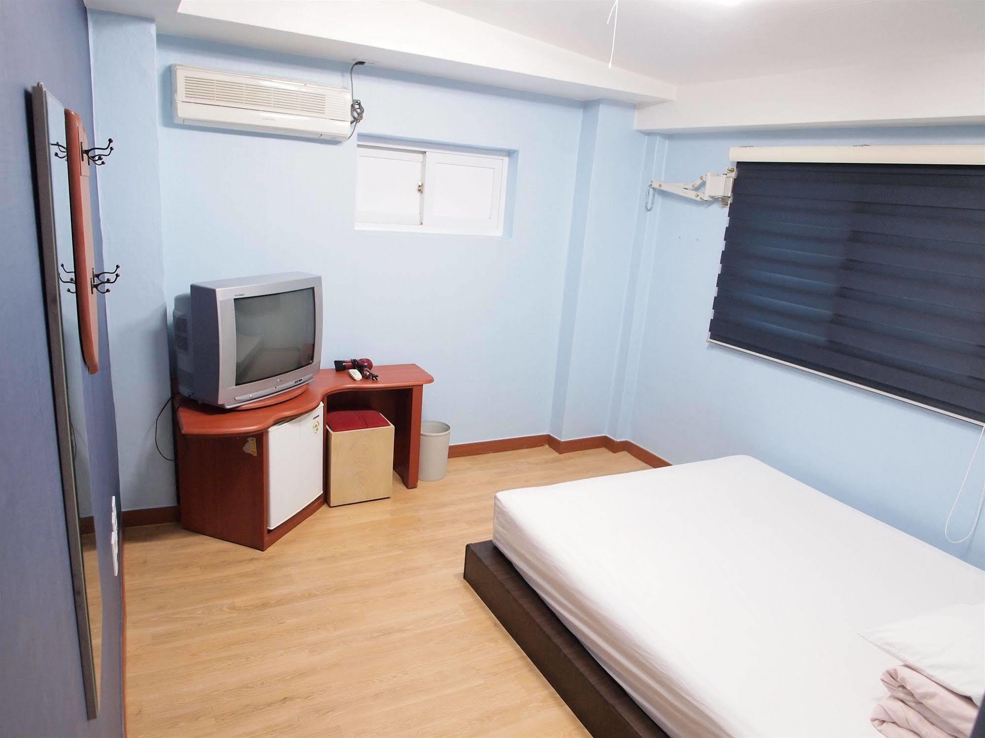 Shinchon Hostel 首爾 外观 照片