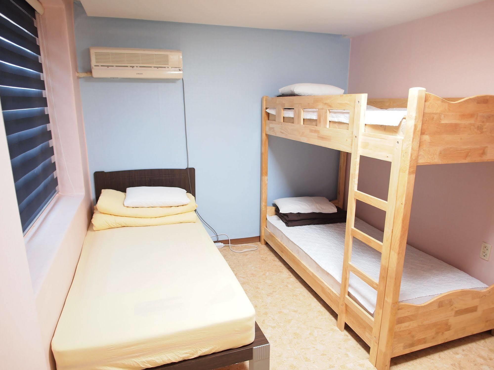 Shinchon Hostel 首爾 外观 照片