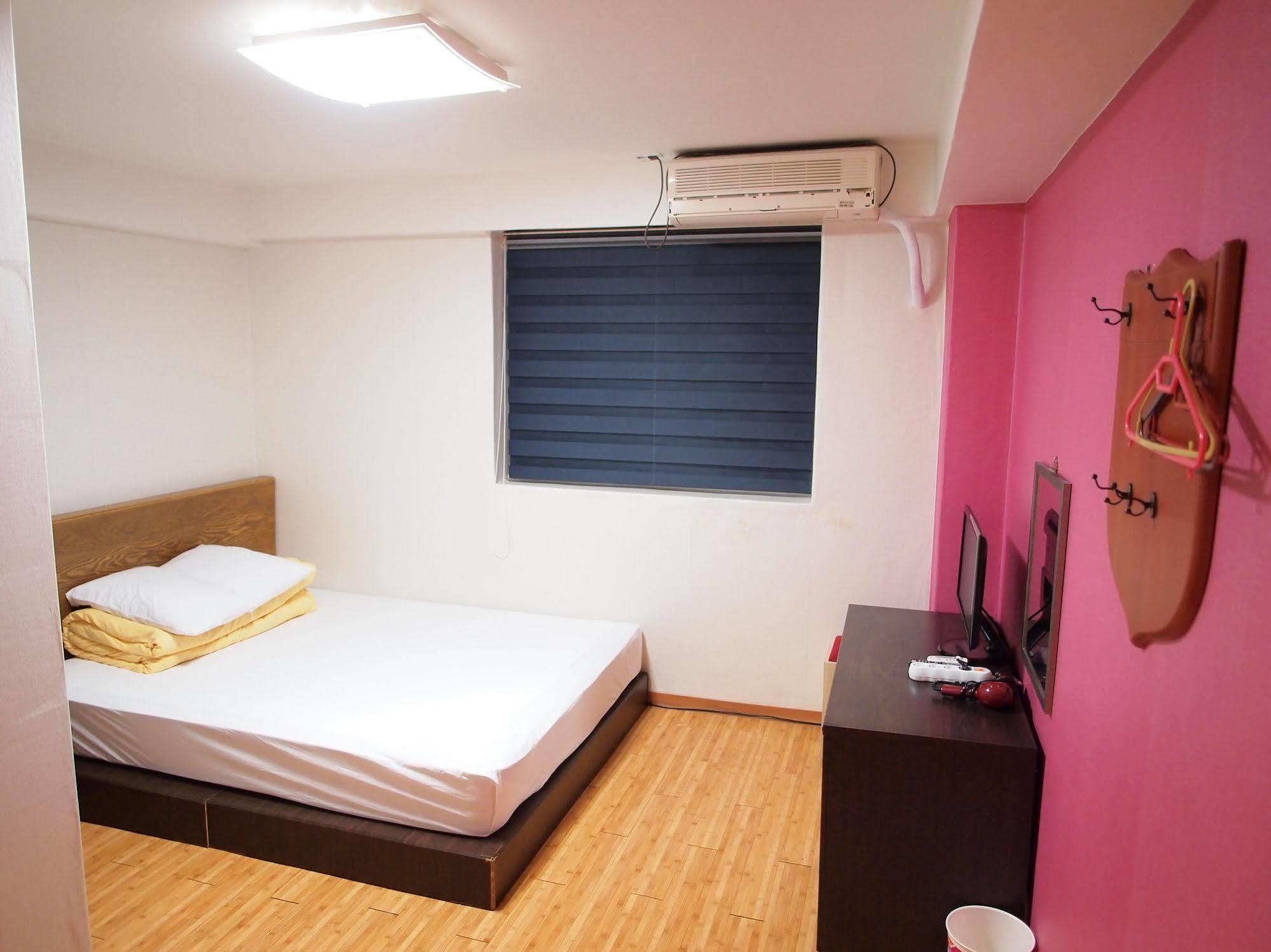 Shinchon Hostel 首爾 外观 照片